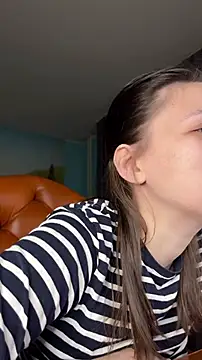 Snapshot of NinaVI chatting on February 2025 05:59:01 PM NinaVI online show from February 2025 05:59:01 PM