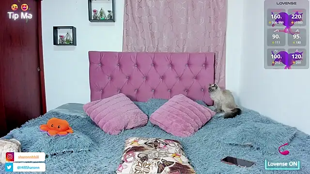 Snapshot of sharon_hill chatting on October 2025 02:19:01 AM sharon hill online show from October 2025 02:19:01 AM