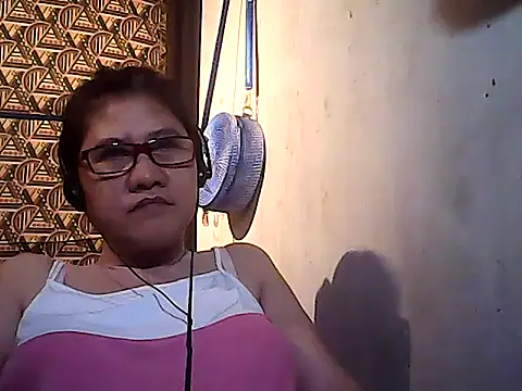 sweetsosie18 online show from February 2026 12:20:01 PM