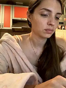 SeducingYoghourt online show from December 2024 04:28:02 PM