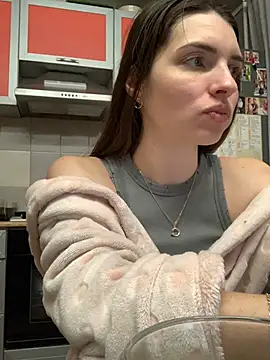 SeducingYoghourt online show from February 2025 04:00:02 PM