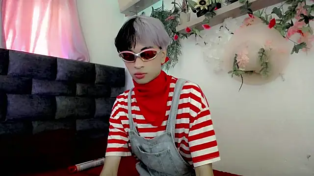 Snapshot of Sweet_Jack1 chatting on January 2025 08:24:01 PM Sweet Jack1 online show from January 2025 08:24:01 PM