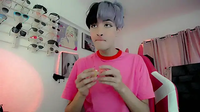 Snapshot of Sweet_Jack1 chatting on March 2025 02:15:02 PM Sweet Jack1 online show from March 2025 02:15:02 PM