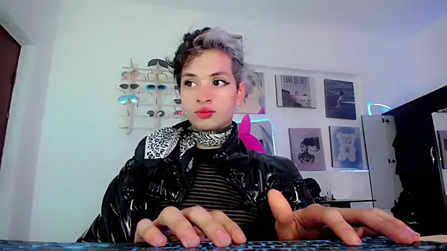 Snapshot of Sweet_Jack1 chatting on March 2025 05:50:02 PM Sweet Jack1 online show from March 2025 05:50:02 PM