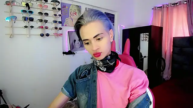 Snapshot of Sweet_Jack1 chatting on March 2025 07:04:01 PM Sweet Jack1 online show from March 2025 07:04:01 PM