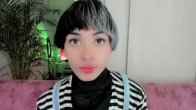 Snapshot of Sweet_Jack1 chatting on September 2025 01:47:01 PM Sweet Jack1 online show from September 2025 01:47:01 PM