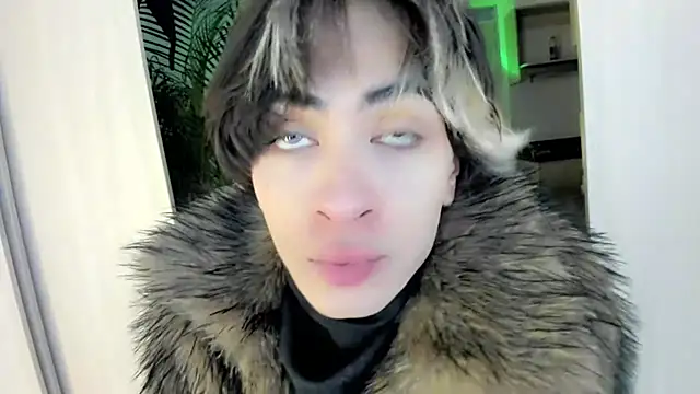 Snapshot of Sweet_Jack1 chatting on November 2025 01:23:02 PM Sweet Jack1 online show from November 2025 01:23:02 PM