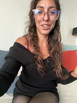 Snapshot of amanilouve chatting on October 2025 02:49:01 PM amanilouve online show from October 2025 02:49:01 PM