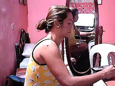 Snapshot of yummy_21xxx chatting on January 2025 05:18:02 AM yummy 21xxx online show from January 2025 05:18:02 AM