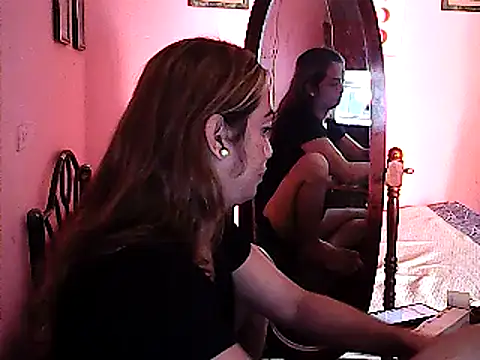 Snapshot of yummy_21xxx chatting on March 2025 12:53:01 AM yummy 21xxx online show from March 2025 12:53:01 AM