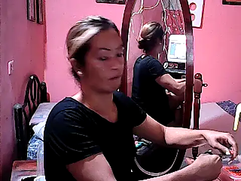 Snapshot of yummy_21xxx chatting on March 2025 03:56:01 AM yummy 21xxx online show from March 2025 03:56:01 AM