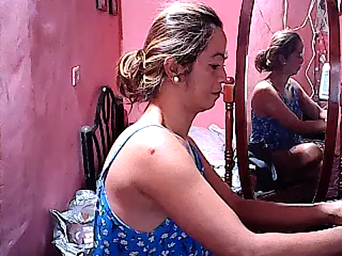 Snapshot of yummy_21xxx chatting on March 2025 06:14:02 AM yummy 21xxx online show from March 2025 06:14:02 AM