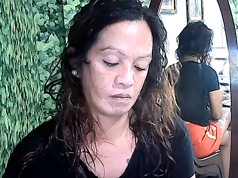 Snapshot of yummy_21xxx chatting on September 2025 08:38:01 AM yummy 21xxx online show from September 2025 08:38:01 AM