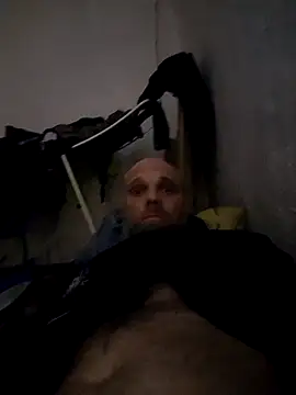 Snapshot of Ladyshaker82 chatting on February 2025 05:31:02 AM Ladyshaker82 online show from February 2025 05:31:02 AM