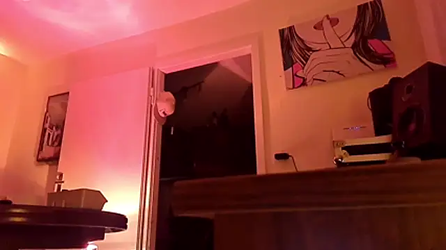 Snapshot of Ladyshaker82 chatting on November 2025 06:05:01 AM Ladyshaker82 online show from November 2025 06:05:01 AM