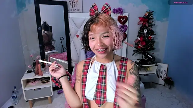 Snapshot of katalina_garcia chatting on January 2025 01:53:02 AM katalina garcia online show from January 2025 01:53:02 AM