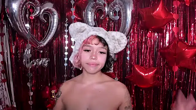 Snapshot of katalina_garcia chatting on February 2025 11:52:02 PM katalina garcia online show from February 2025 11:52:02 PM