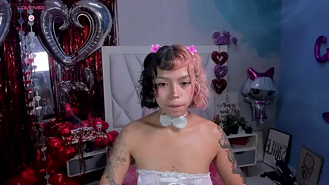 Snapshot of katalina_garcia chatting on March 2025 12:40:02 AM katalina garcia online show from March 2025 12:40:02 AM