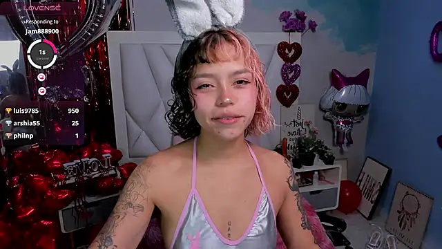 Snapshot of katalina_garcia chatting on March 2025 03:02:02 AM katalina garcia online show from March 2025 03:02:02 AM