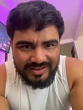 Snapshot of MichaelBear_ chatting on January 2026 09:06:02 PM MichaelBear online show from January 2026 09:06:02 PM