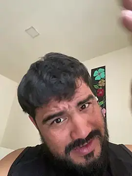 Snapshot of MichaelBear_ chatting on January 2026 07:08:01 PM MichaelBear online show from January 2026 07:08:01 PM