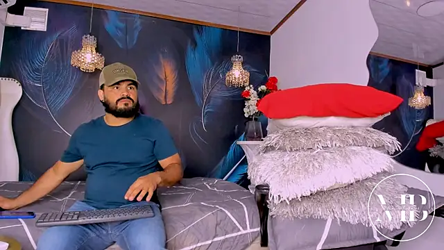 Snapshot of MichaelBear_ chatting on February 2026 12:06:02 PM MichaelBear online show from February 2026 12:06:02 PM