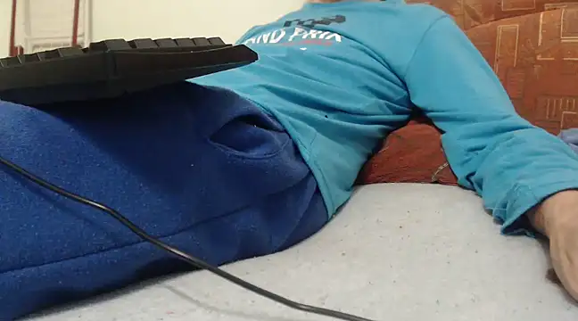 Snapshot of VASKOS178 chatting on January 2025 02:32:02 PM VASKOS178 online show from January 2025 02:32:02 PM