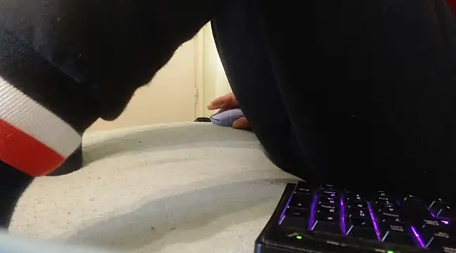 Snapshot of VASKOS178 chatting on February 2025 03:15:02 PM VASKOS178 online show from February 2025 03:15:02 PM