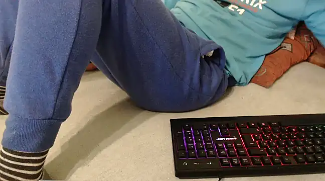 Snapshot of VASKOS178 chatting on March 2025 01:34:01 PM VASKOS178 online show from March 2025 01:34:01 PM