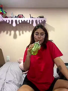 Juliana News online show from December 2024 01:47:02 AM