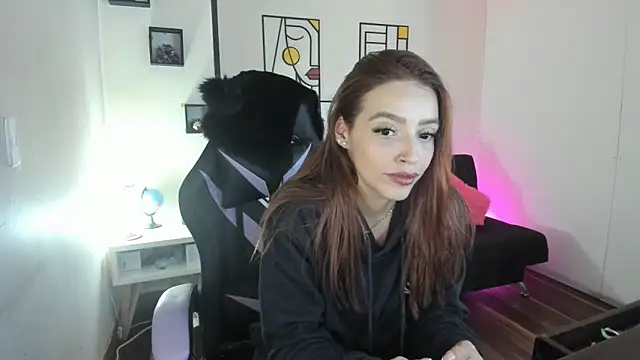 kay marie online show from September 2025 05:18:02 PM