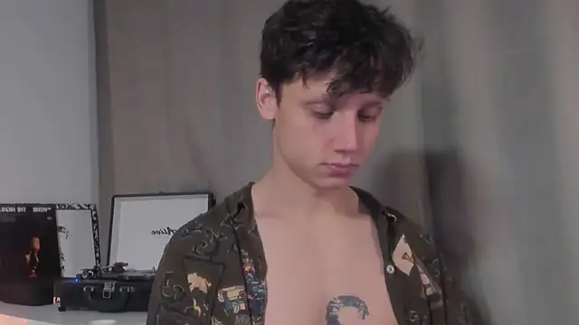 Nicky neal online show from December 2024 01:17:01 AM