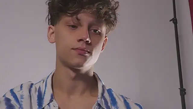 Nicky neal online show from September 2025 01:49:02 PM