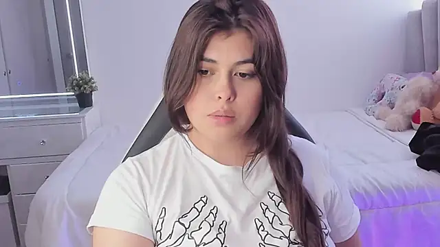 Alyaa s online show from March 2025 05:41:02 PM