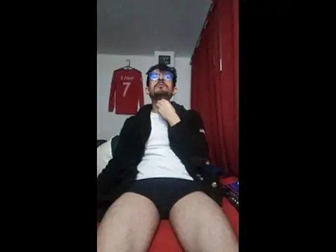 Snapshot of ALBEIROFOOTBALL1992 chatting on November 2025 03:05:01 AM ALBEIROFOOTBALL1992 online show from November 2025 03:05:01 AM