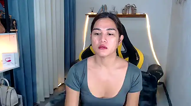 Snapshot of MarieLoveGlamorous chatting on January 2025 12:22:01 AM MarieLoveGlamorous online show from January 2025 12:22:01 AM