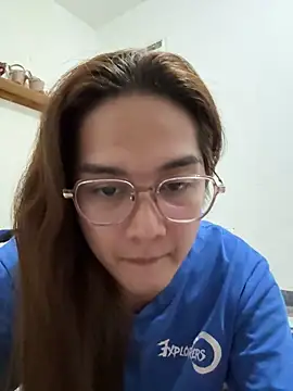 Snapshot of MarieLoveGlamorous chatting on September 2025 01:47:02 PM MarieLoveGlamorous online show from September 2025 01:47:02 PM