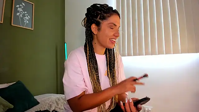 karlye 5 online show from March 2026 03:39:01 PM