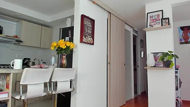 karlye 5 online show from April 2026 09:39:33 PM