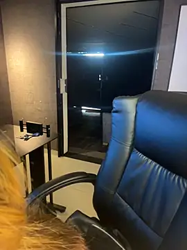 Emiily W online show from February 2026 01:04:01 PM