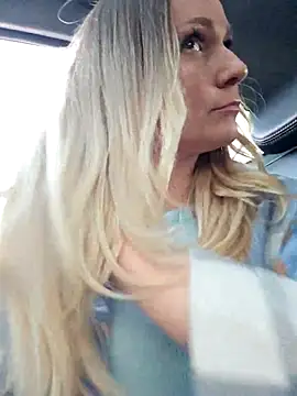 Snapshot of Bondgirl_013 chatting on November 2025 01:35:02 PM Bondgirl 013 online show from November 2025 01:35:02 PM