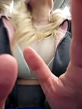 Snapshot of Bondgirl_013 chatting on December 2025 02:47:01 PM Bondgirl 013 online show from December 2025 02:47:01 PM