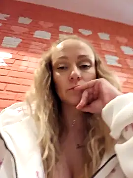 Snapshot of Bondgirl_013 chatting on December 2025 02:57:02 PM Bondgirl 013 online show from December 2025 02:57:02 PM