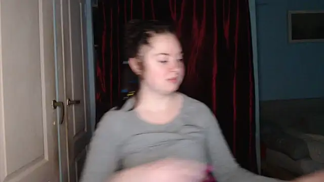 ryhhnnagold99 online show from December 2025 05:18:02 PM