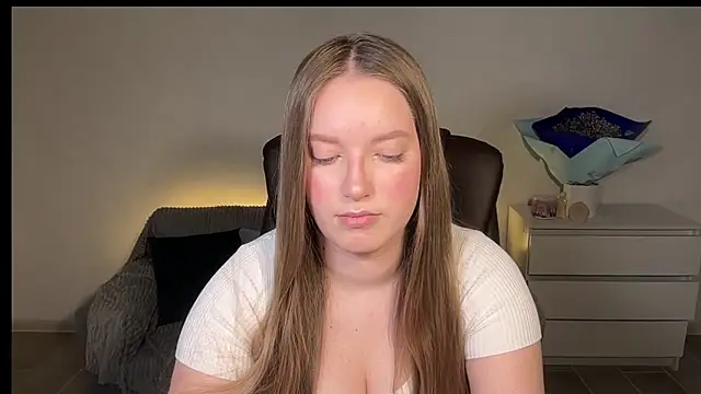 EvaMaddison online show from March 2026 05:51:02 PM