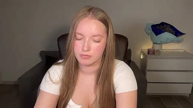 Snapshot of EvaMaddison chatting on July 2026 08:59:02 PM EvaMaddison online show from July 2026 08:59:02 PM