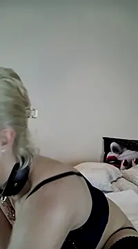 Snapshot of AureliaDoux chatting on March 2025 09:03:02 PM AureliaDoux online show from March 2025 09:03:02 PM