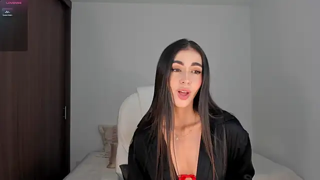 Snapshot of RebeccaBaxter chatting on February 2025 11:48:02 PM RebeccaBaxter online show from February 2025 11:48:02 PM