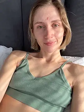 Snapshot of Feral_berry_8133 chatting on February 2025 06:26:02 AM Feral berry 8133 online show from February 2025 06:26:02 AM