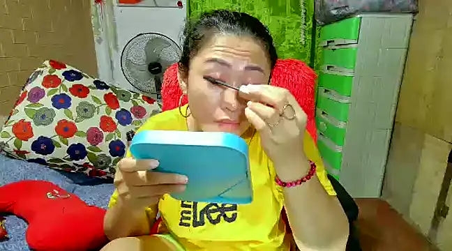 M e c e l online show from February 2025 02:58:02 PM